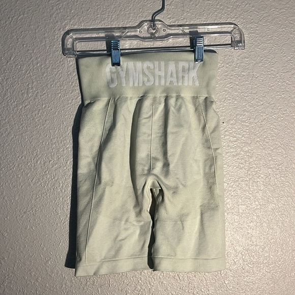 Gymshark Shorts - Picture 2 of 2